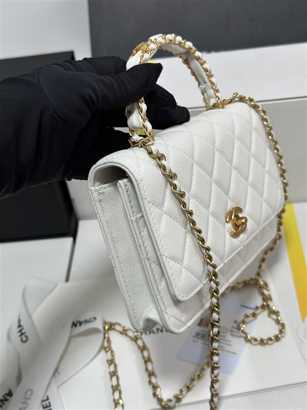 2026127205143261 700